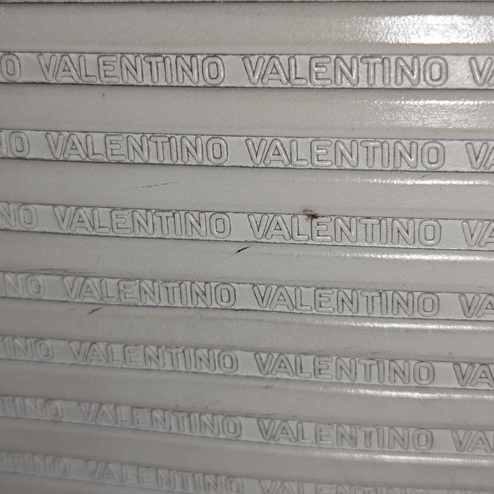 Mario Valentino Clutch Bag V Mark Leather White GUC - Picture 4 of 14